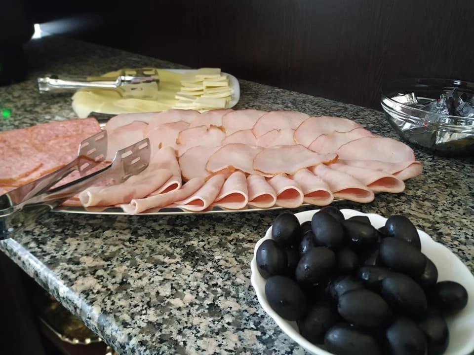 Tomis Pensiune Băile Felix Екстериор снимка